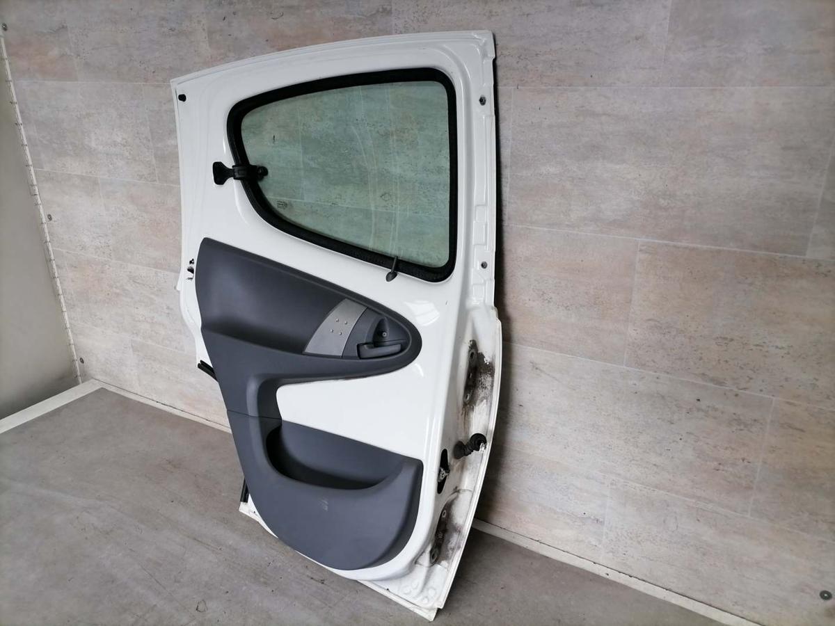 Peugeot 107 original Tür hinten links KWD Weiß Bj.2011